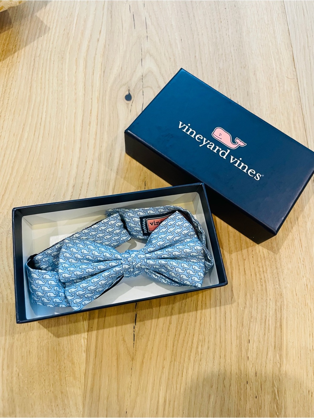 Vineyard Vines Boys Silk Whale Bow Tie w/ Box Blue
